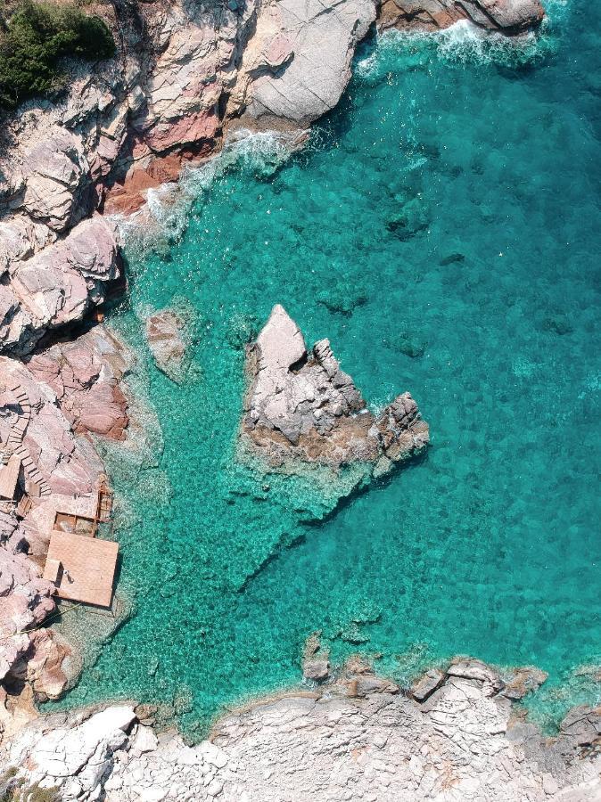 Rocas Roja Beach Camping Faralya